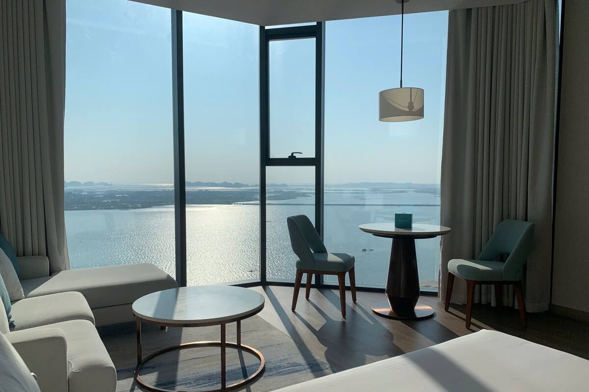 Desk, laptop workspace, free WiFi