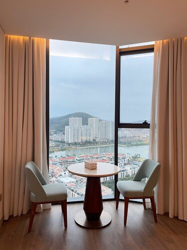 Alacarte Seaview Halong by HaVan