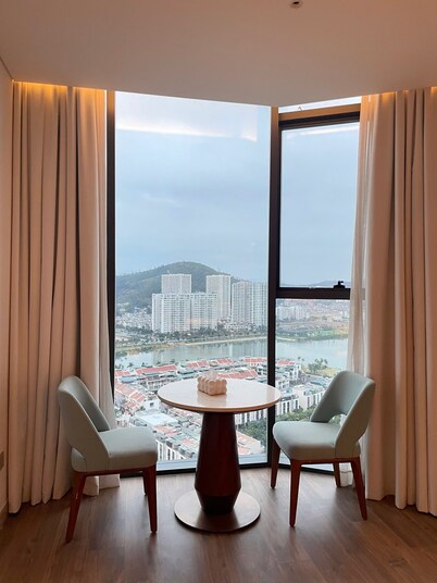 Alacarte Seaview Halong by HaVan