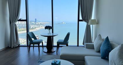 Alacarte Seaview Halong by HaVan