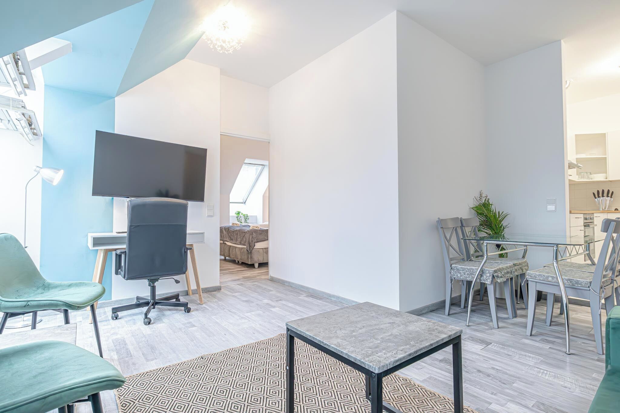 베이직 아파트 | 거실 공간