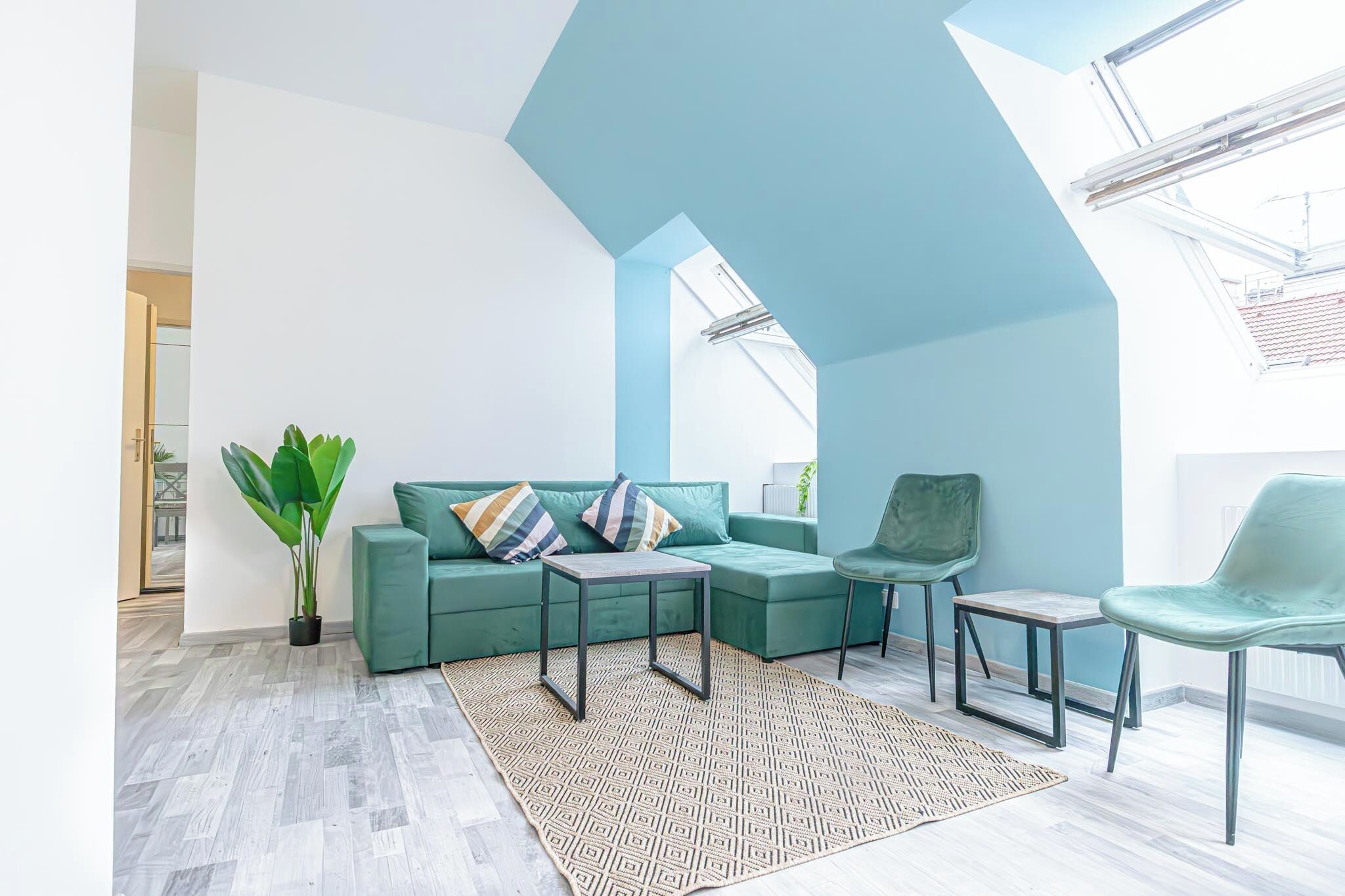 基本公寓 | 起居區