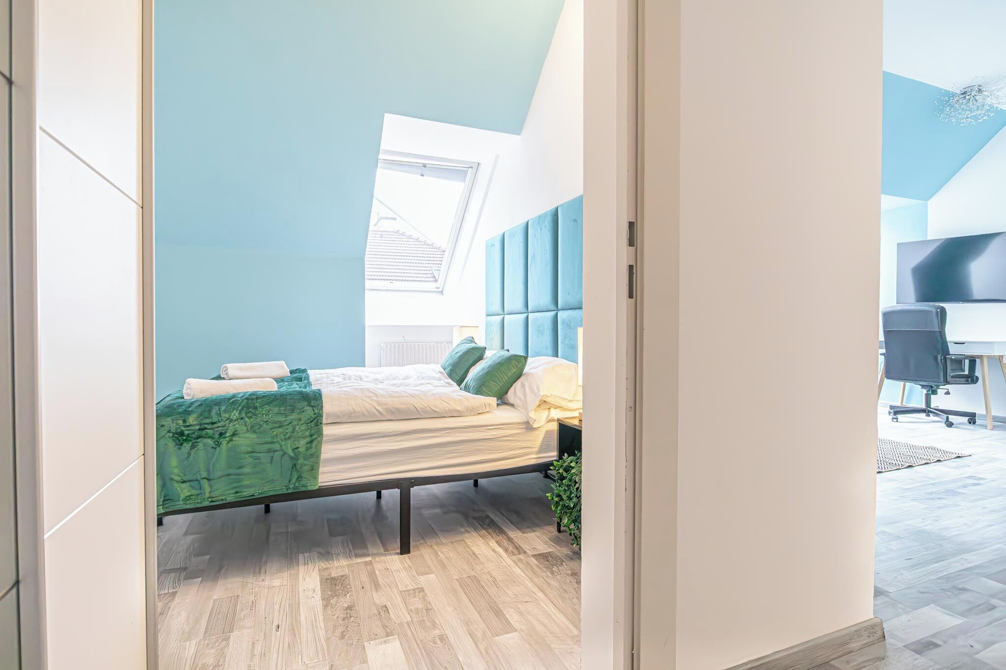 基本公寓 | 筆電工作空間、熨斗/熨衣板、免費無線上網