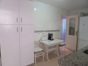 Dining - Bright apartment with terrace, swimming pool and parking | Up to 6 guests (Fuengirola)