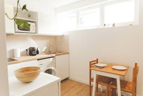 The Nomada - Magnificent New Studio!