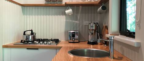 Microwave, oven, stovetop, dishwasher