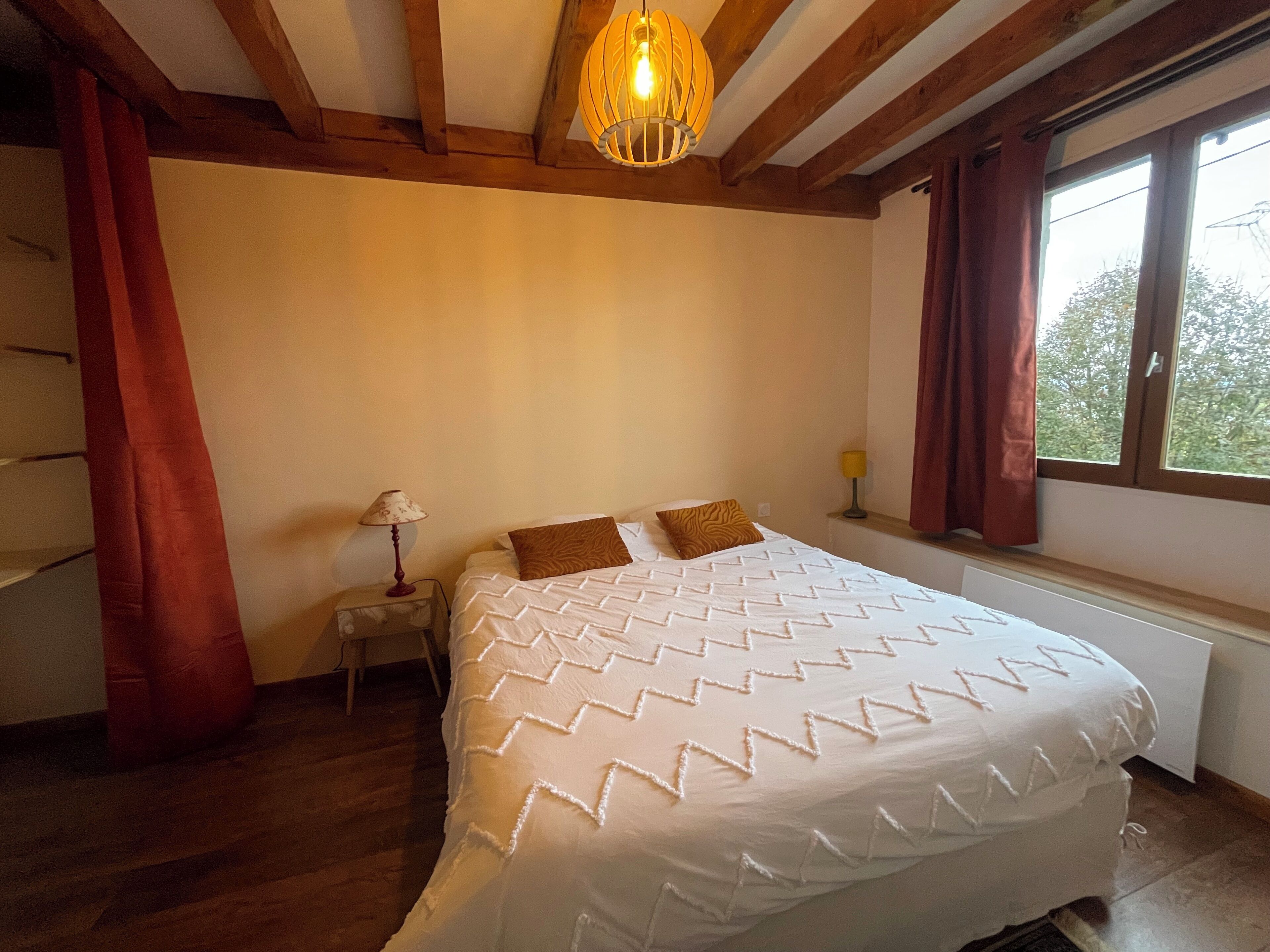 Fer et planche à repasser, Wi-Fi, draps fournis