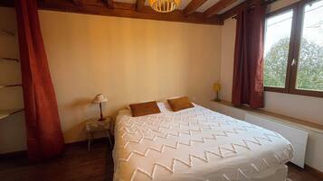 Fer et planche à repasser, Wi-Fi, draps fournis