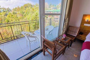 Super Deluxe Valley View With Balcony | Desk, laptop workspace, iron/ironing board, free WiFi
