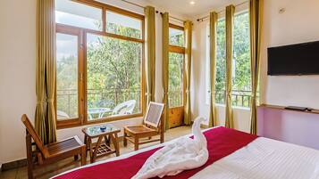 Standard Room with Garden View