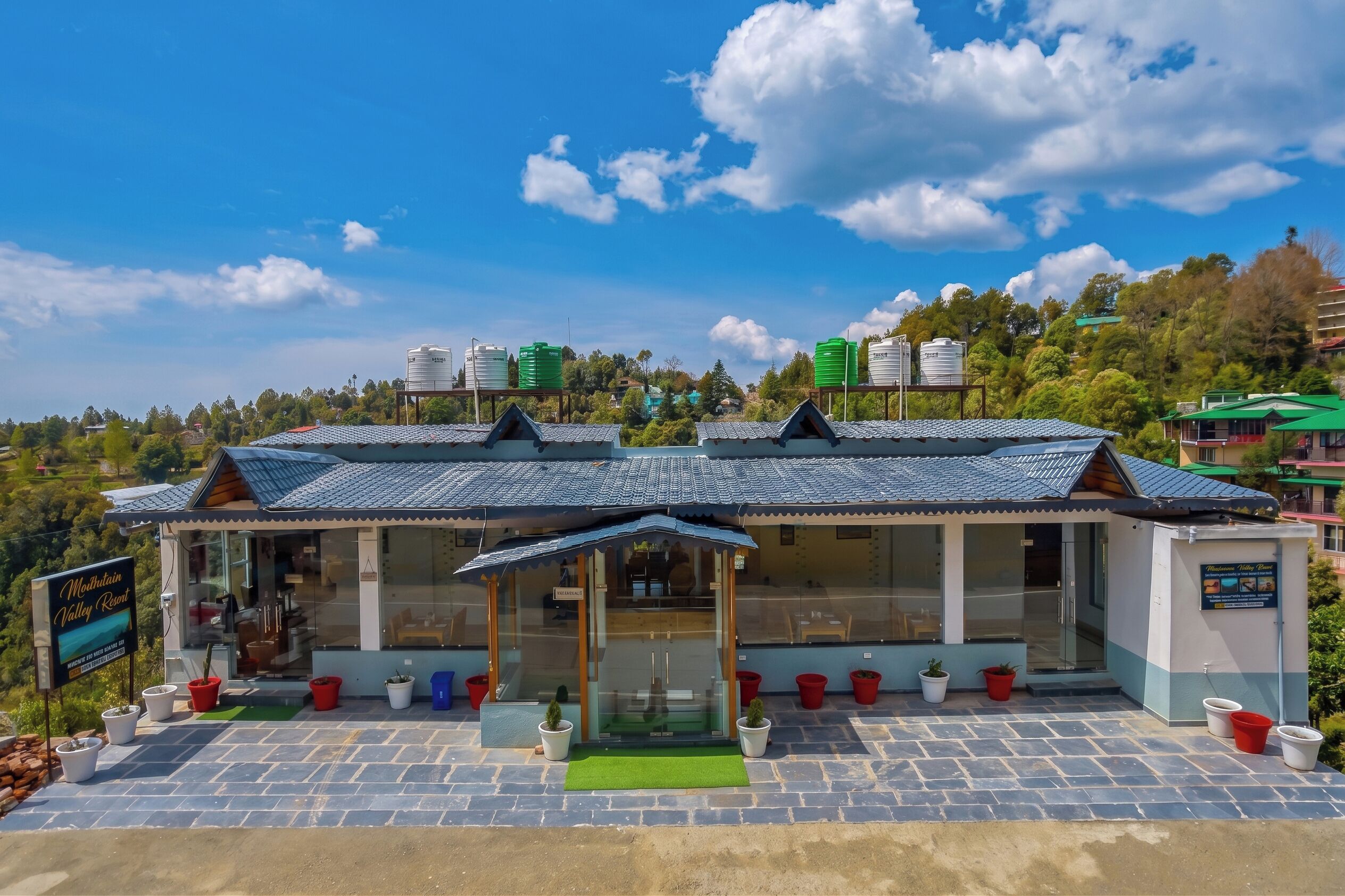 Mặt tiền nơi lưu trú