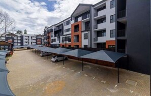 Exterior - Akaru Hide Away (Sandton)