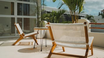 ๋์์ธ ๋น๋ผ, ์นจ์ค 3๊ฐ, ์ ์ฉ ์์์ฅ | ํ
๋ผ์ค/ํํฐ์ค