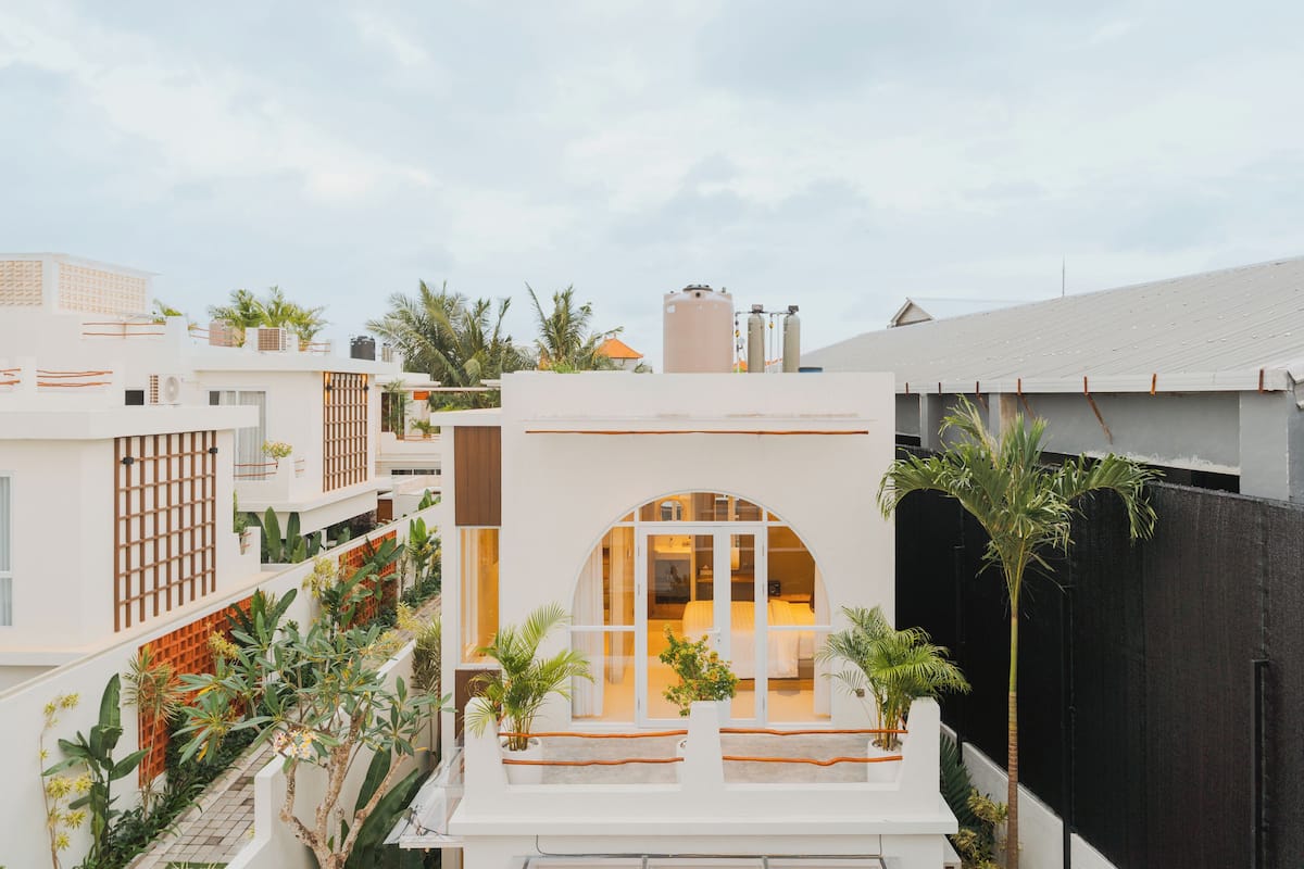 Villa Design, 2 chambres, piscine privée | Bureau, espace de travail pour ordinateur portable, rideaux occultants