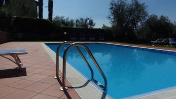 Seasonal outdoor pool