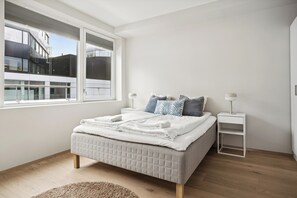 2 bedrooms, iron/ironing board, WiFi, bed sheets - Top apartment with high standard in the city center. Terrace and walking distance to Bryggen. (Vestland)