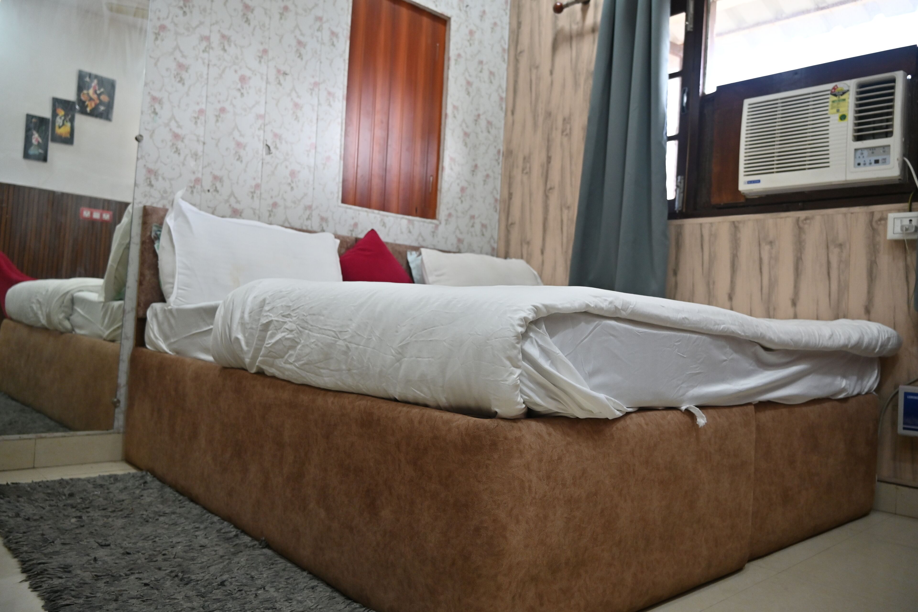 Habitación Confort con 1 cama doble o 2 individuales, vistas a la colina | Wifi gratis