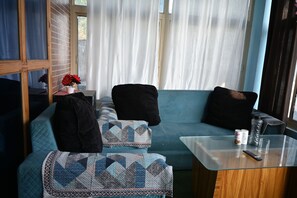 Comfort Double or Twin Room, Hill View | Living area - Rajawat Stay Dehradun (Dehradun)