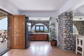 Interior - Villa-sleeps 4-hot Tub-sea View-parking (Pyrgos)