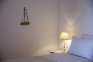 1 bedroom, iron/ironing board, free WiFi, bed sheets - Villa-sleeps 4-hot Tub-sea View-parking (Pyrgos)