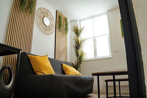 Living area - CosyCasa: More than just a home, your urban cocoon. (Cambrai)