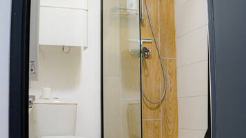 Toallas y papel higiénico