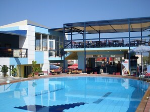 Seasonal outdoor pool - Ilios Mare Hotel (Chania)
