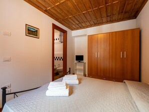 Căn hộ | 2 phòng ngủ, bộ trải giường 