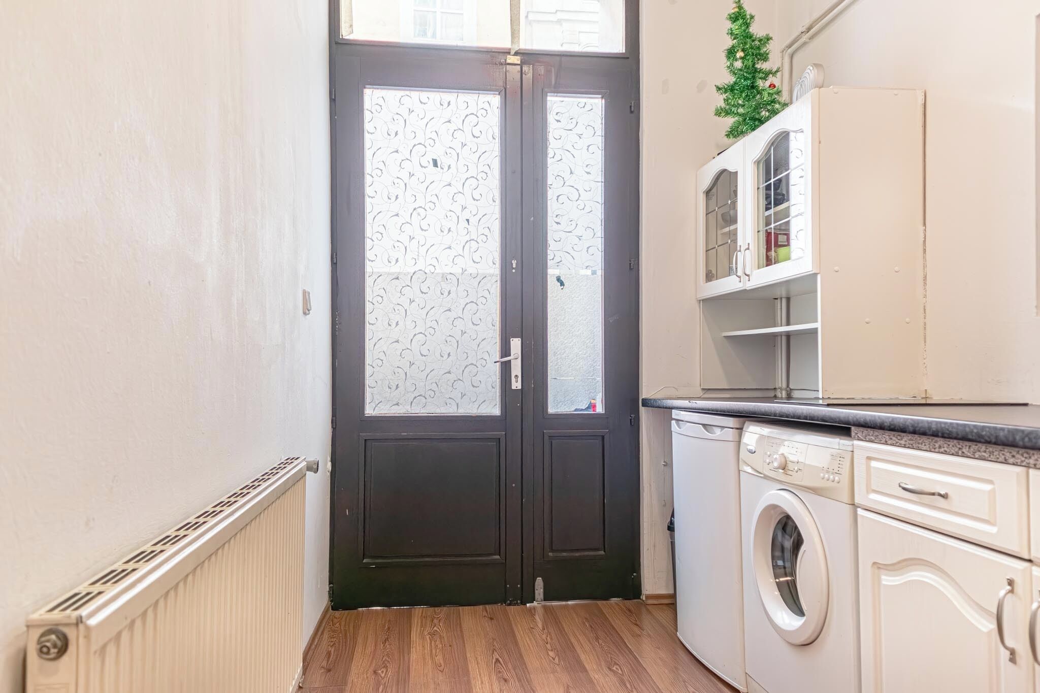 베이직 아파트 | 내부