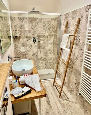 Hair dryer, towels, soap, toilet paper - L’angolo tranquillo - perfect stay in monterosso historical old town (Monterosso al Mare)