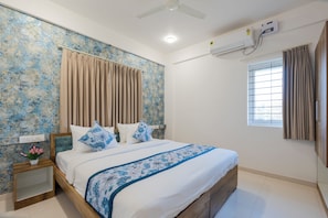 Deluxe Double Room | Desk, free WiFi