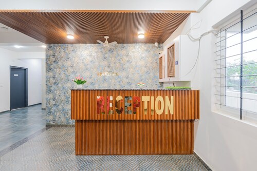 Hotel Royal Manyaa