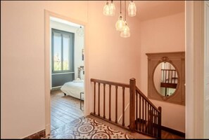 Iron/ironing board, WiFi, bed sheets - Comme une évidence - Town house for 8 people (Carcassonne)
