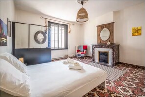 Iron/ironing board, WiFi, bed sheets - Comme une évidence - Town house for 8 people (Carcassonne)