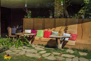 Outdoor dining - Omaya eco village (Hadjidimovo)