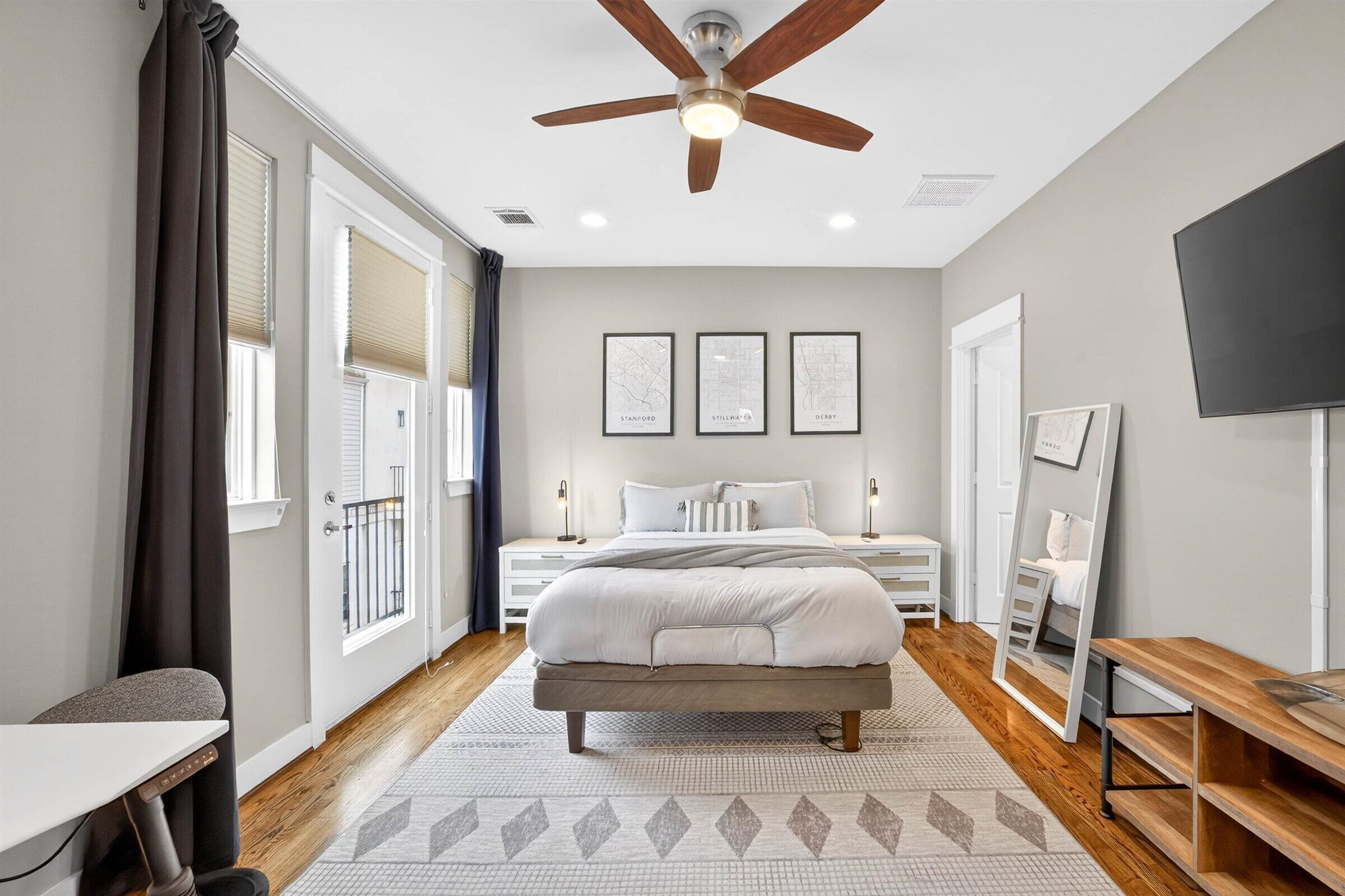 3 soverom, skrivebord, strykejern/-brett og wi-fi (inkludert)