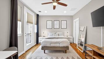 3 soverom, skrivebord, strykejern/-brett og wi-fi (inkludert)