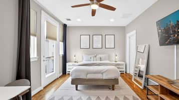 3 habitaciones, escritorio, tabla de planchar con plancha y wifi gratis
