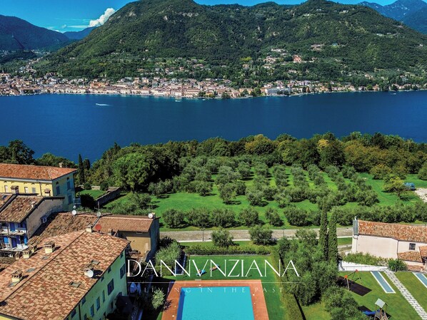 Exterior - 5 minutes from Salò, Garda Lake - Dannunziana Apartment + Shared Pool (Lombardia)