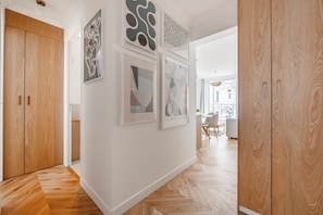 Interior - We Parisian * Invalides* Cozy Home (Paris)