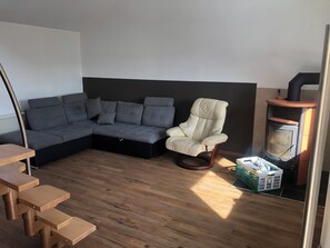 Living area - Vacation apartment in the countryside (Herleshausen)