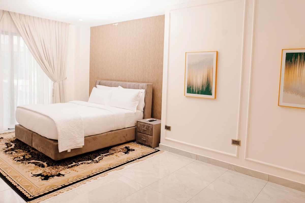 Basic Apartment, City View | Laptop workspace, iron/ironing board, free WiFi