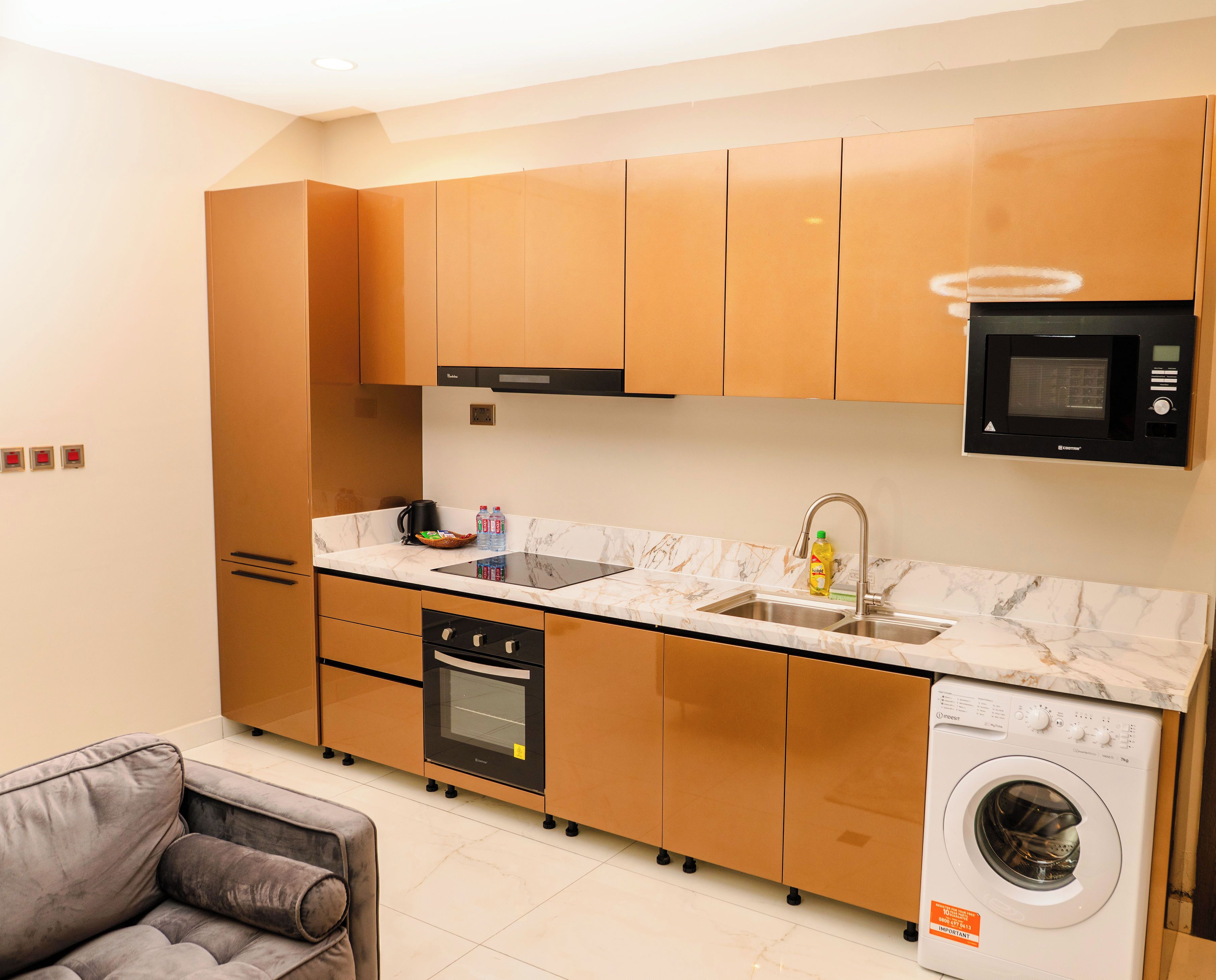 Deluxe Apartment, City View | Private kitchen | Full-sized fridge, microwave, oven, stovetop