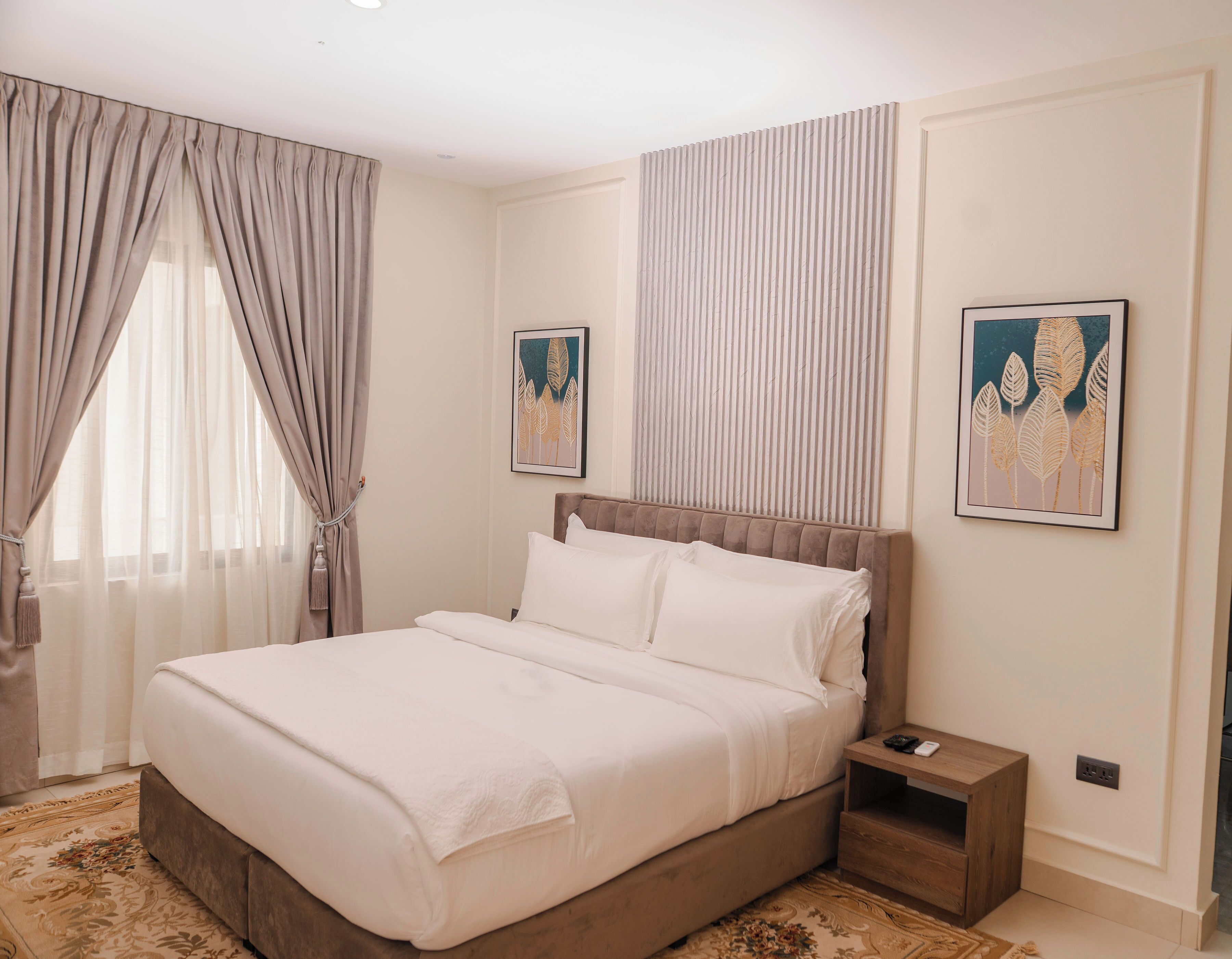 Classic Apartment, Balcony, City View | Laptop workspace, iron/ironing board, free WiFi