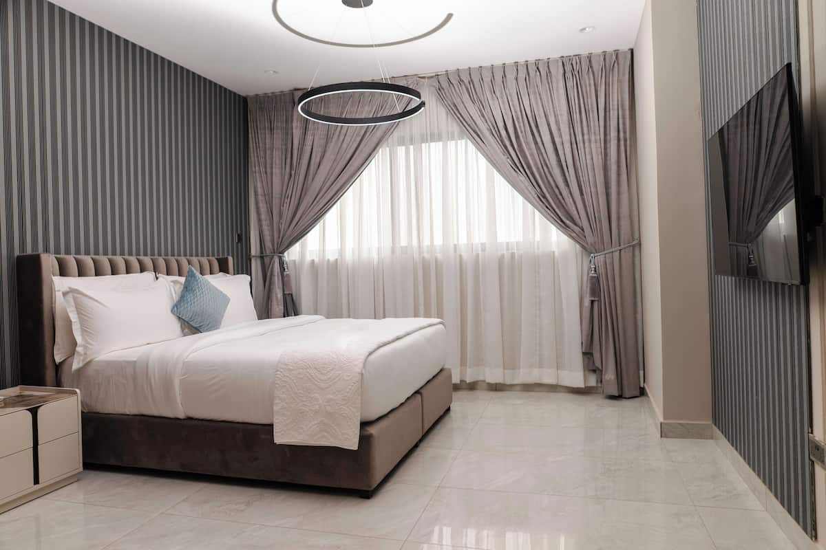 Comfort Apartment, Balcony, City View | Laptop workspace, iron/ironing board, free WiFi