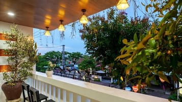 Deluxe Double Room, Balcony, City View | Terrace/patio