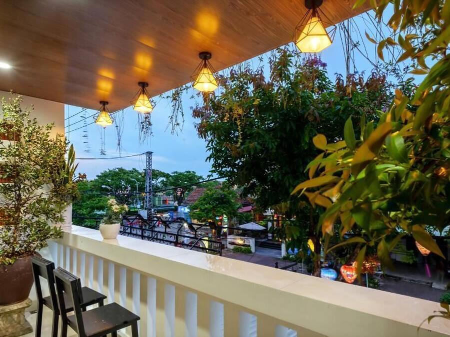 Deluxe Double Room, Balcony, City View | Terrace/patio