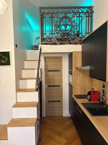 Studio in the Conciergerie of the former Banque de France in Flers.