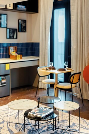 Dining - A fully renovated one-bedroom apartment in the heart of Casco Antiguo, offering private access, refined comfort and an intimate luxury stay for up to 3 guests. (Casco Viejo)