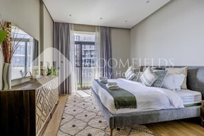 Apartment, Balcony, City View | Iron/ironing board, free WiFi